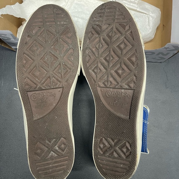 Converse Blue High-Top Kids Sneakers with Eye Design - Picture 4 of 6